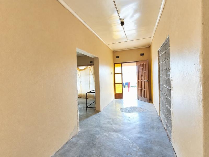 6 Bedroom Property for Sale in Northcrest Eastern Cape